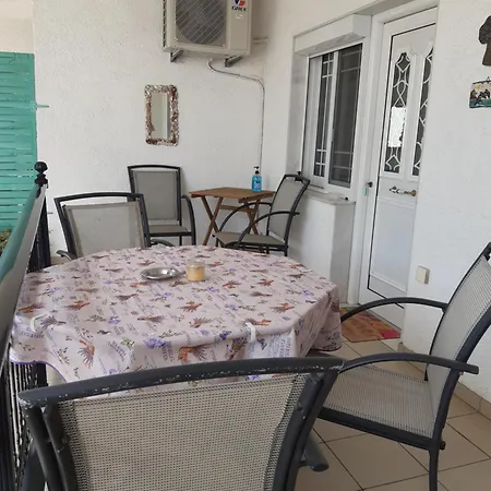 Apartment Anthos