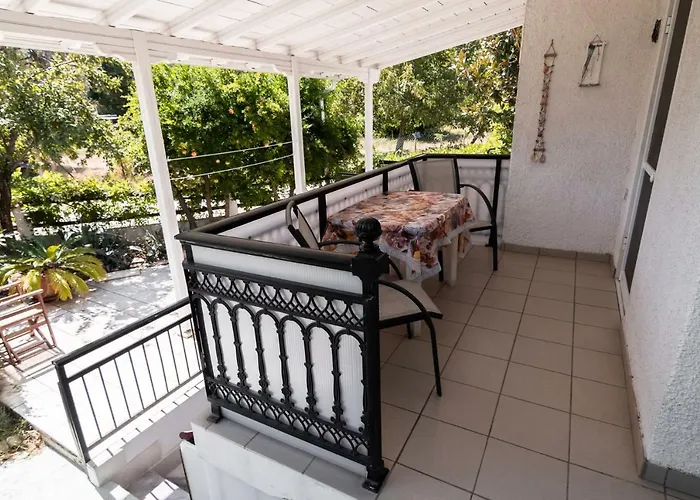 安松公寓式酒店 萨索斯